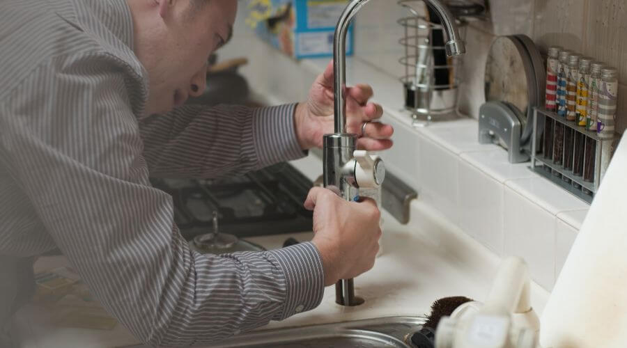 Local tankless water heater installation in Canoga Park, CA